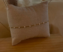 Charger l'image dans la galerie, GAÏA bracelet fin à perles de couleur
